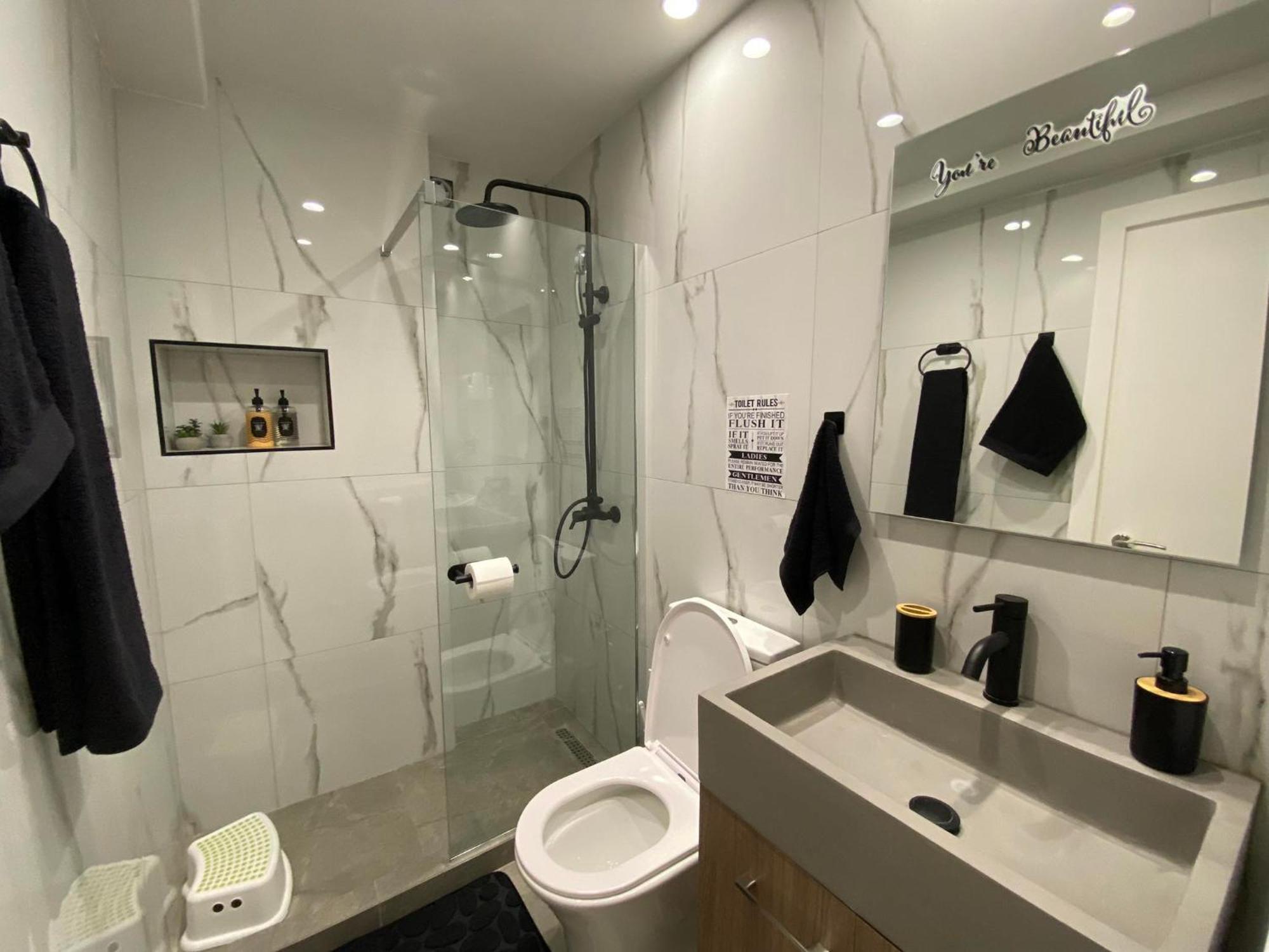 Skg Vibes Apartment เทสซาโลนิกิ ภายนอก รูปภาพ